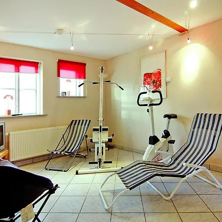 Im Hafendorf Auf Ruegen Tatil Evi